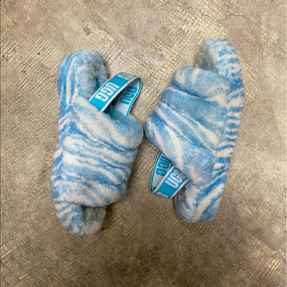 UGG Women's Fluff Yeah Slide Zebra - Picture 1 of 7